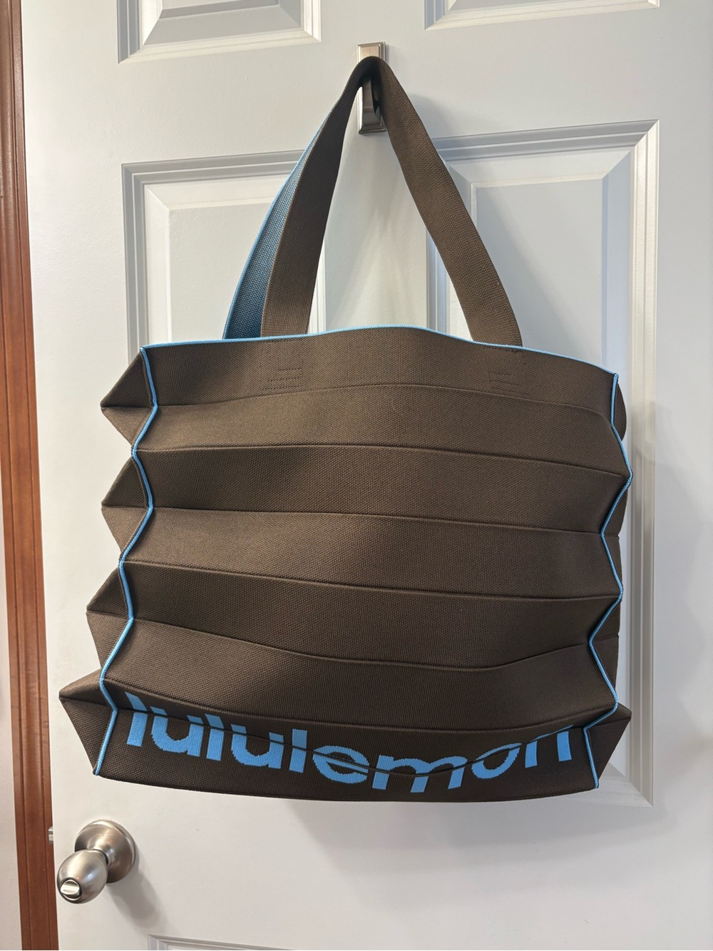 New! Lululemon Accordion Brown Tote Bag with Blue Accents